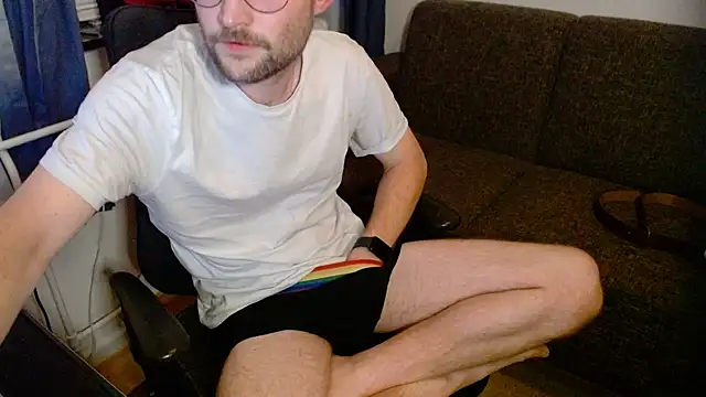 ChefDeLust online show from November 4, 2025, 6:11 pm