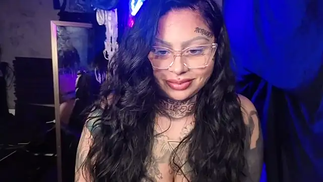 chicanachic13 online show from February 21, 2026, 6:59 am