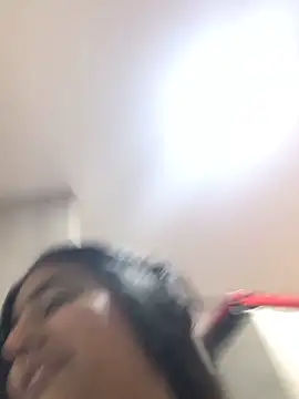 Miia Parker online show from November 10, 2025, 1:16 pm