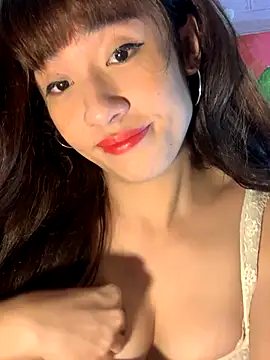 Snapshot of SassyLaurier chatting on September 21, 2025, 8:03 pm SassyLaurier online show from September 21, 2025, 8:03 pm