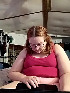 XEmoxkittyx online show from February 22, 2026, 5:47 pm