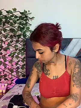 Dirty isabella18 online show from November 28, 2025, 7:47 pm