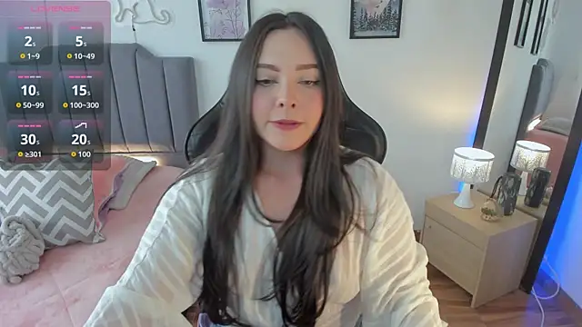 amaia monet online show from December 2, 2025, 7:37 pm