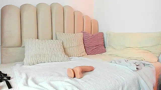 Valey x online show from February 20, 2026, 6:26 am