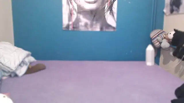 Snapshot of NADINNNE chatting on February 12, 2026, 8:25 am NADINNNE online show from February 12, 2026, 8:25 am