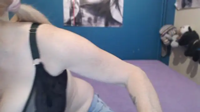 NADINNNE online show from December 21, 2025, 10:39 am