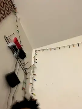 Snapshot of DanBfl chatting on October 22, 2025, 11:58 pm DanBfl online show from October 22, 2025, 11:58 pm