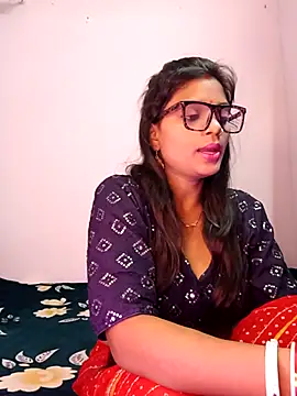 Snapshot of Mohini_Josh069 chatting on September 22, 2025, 10:49 pm Mohini Josh069 online show from September 22, 2025, 10:49 pm