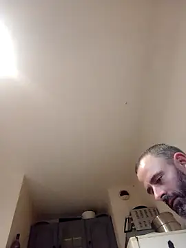 Snapshot of whatYwantMorrre chatting on October 7, 2025, 3:46 pm whatYwantMorrre online show from October 7, 2025, 3:46 pm