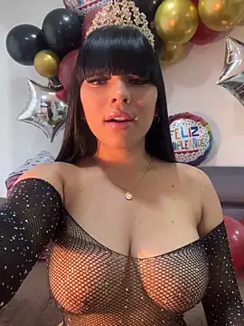 BrendaCrean online show from December 22, 2025, 11:43 am