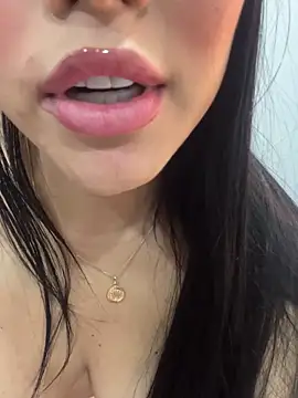 BrendaCrean online show from September 12, 2025, 12:49 pm