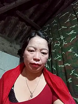 Snapshot of _Helala_ chatting on November 12, 2025, 9:18 pm Helala online show from November 12, 2025, 9:18 pm