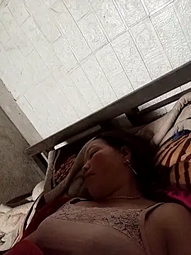 Snapshot of _Helala_ chatting on October 25, 2025, 9:19 am Helala online show from October 25, 2025, 9:19 am