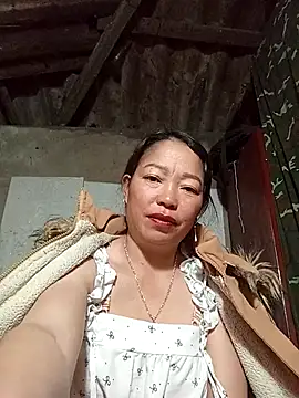 Snapshot of _Helala_ chatting on November 18, 2025, 11:15 pm Helala online show from November 18, 2025, 11:15 pm