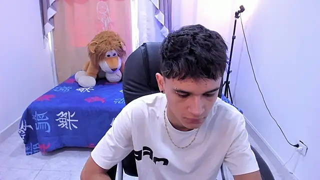 Aron Boyy online show from April 9, 2026, 8:04 pm