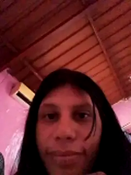 chiquitaputa online show from April 17, 2026, 8:44 pm