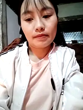   Sasulq   online show from November 17, 2025, 1:26 pm