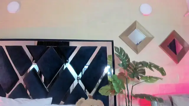 Valery Brand online show from March 27, 2026, 12:06 pm