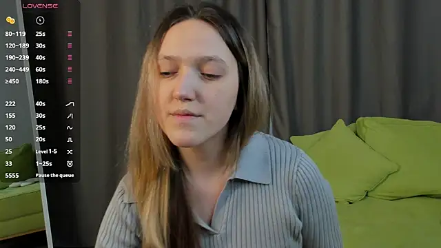 CaseyAitcheson online show from October 15, 2025, 7:11 pm