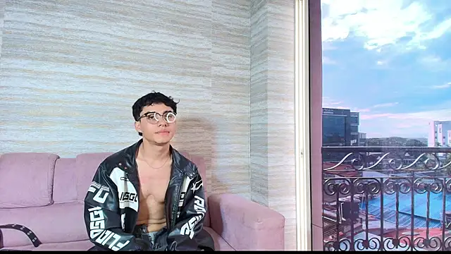 Snapshot of Dani_rivass chatting on October 4, 2025, 11:45 am Dani rivass online show from October 4, 2025, 11:45 am