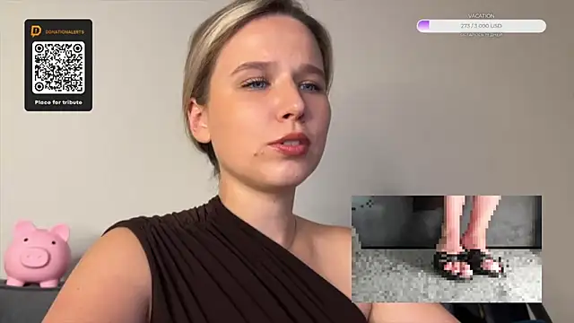 Snapshot of GoddessRoss chatting on September 10, 2025, 7:35 pm GoddessRoss online show from September 10, 2025, 7:35 pm