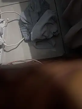 Snapshot of CreamyOff45 chatting on October 7, 2025, 10:00 pm CreamyOff45 online show from October 7, 2025, 10:00 pm