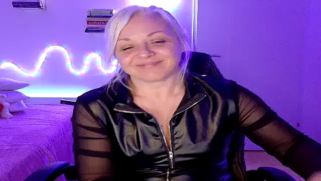 Linsy Kim online show from March 26, 2026, 10:07 pm