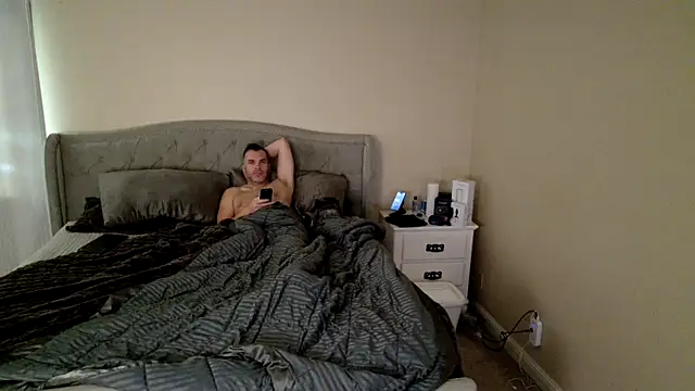 Snapshot of Ty_lerDavid chatting on September 24, 2025, 4:46 pm Ty lerDavid online show from September 24, 2025, 4:46 pm