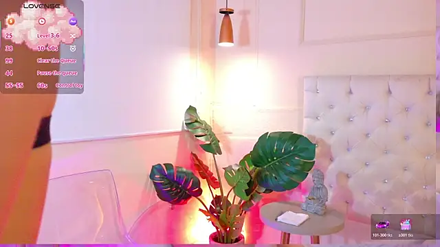 Snapshot of CathMellow chatting on February 24, 2026, 6:42 pm CathMellow online show from February 24, 2026, 6:42 pm