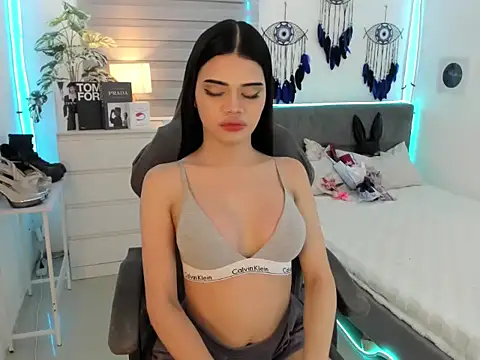 Snapshot of tstoni_talks chatting on February 17, 2026, 5:43 pm tstoni talks online show from February 17, 2026, 5:43 pm