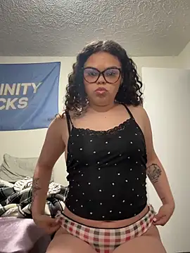 Snapshot of kykyloves chatting on March 11, 2026, 8:03 pm kykyloves online show from March 11, 2026, 8:03 pm