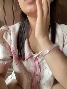 Ngoc-bbi online show from June 25, 2026, 12:52 am