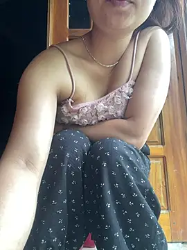 Ngoc-bbi online show from July 16, 2026, 11:57 pm
