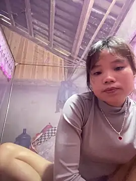 Ngoc-bbi online show from May 12, 2026, 4:42 am