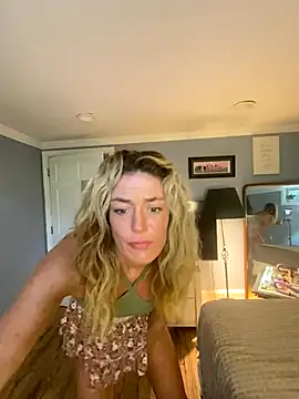 Stretchmeslowly online show from September 15, 2025, 6:52 pm