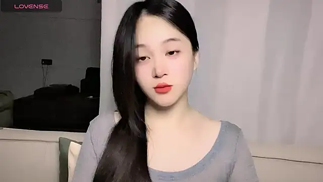 woaiqinqin online show from October 28, 2025, 5:01 pm