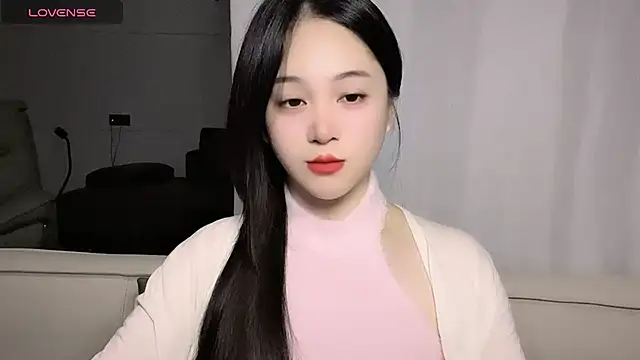 woaiqinqin online show from November 2, 2025, 2:33 pm