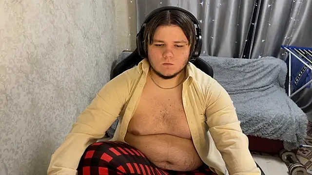 desiredude9 online show from September 9, 2025, 6:50 pm