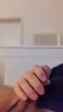 Snapshot of NewJoiner chatting on February 15, 2026, 5:12 pm NewJoiner online show from February 15, 2026, 5:12 pm