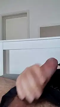 Snapshot of NewJoiner chatting on March 28, 2026, 9:32 am NewJoiner online show from March 28, 2026, 9:32 am