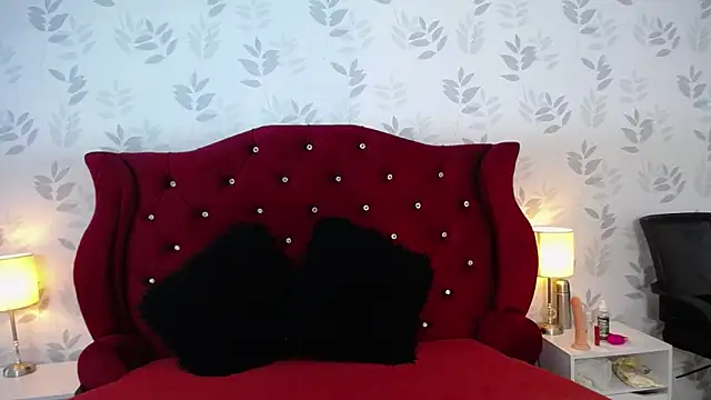 Snapshot of MargarettCooper chatting on September 15, 2025, 12:49 pm MargarettCooper online show from September 15, 2025, 12:49 pm