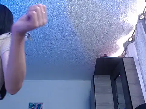 Snapshot of scarlett_vonrose chatting on February 18, 2026, 6:48 pm scarlett vonrose online show from February 18, 2026, 6:48 pm