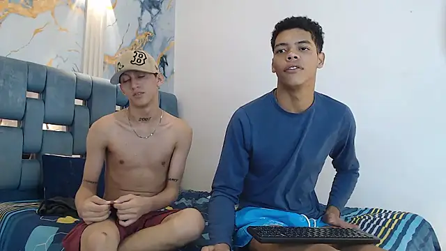 PRETTY FEM online show from January 11, 2026, 6:26 pm