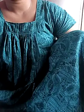 Snapshot of Aaradhya_Sharma chatting on October 11, 2025, 11:00 am Aaradhya Sharma online show from October 11, 2025, 11:00 am