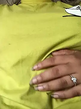 Snapshot of Aaradhya_Sharma chatting on December 1, 2025, 8:04 am Aaradhya Sharma online show from December 1, 2025, 8:04 am