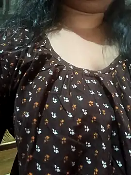 Snapshot of Aaradhya_Sharma chatting on December 4, 2025, 9:41 am Aaradhya Sharma online show from December 4, 2025, 9:41 am