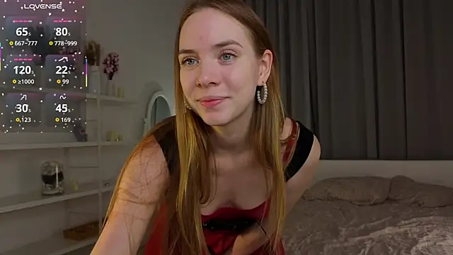 CarollSmithh online show from October 19, 2025, 8:55 pm