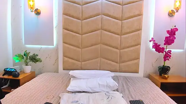 JanexHope online show from November 16, 2025, 4:12 pm