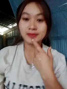 lusy-bae online show from November 14, 2025, 1:31 am