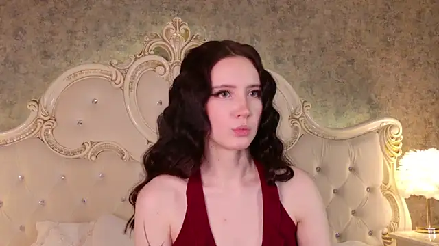 GraceMartinos online show from November 22, 2025, 8:40 pm